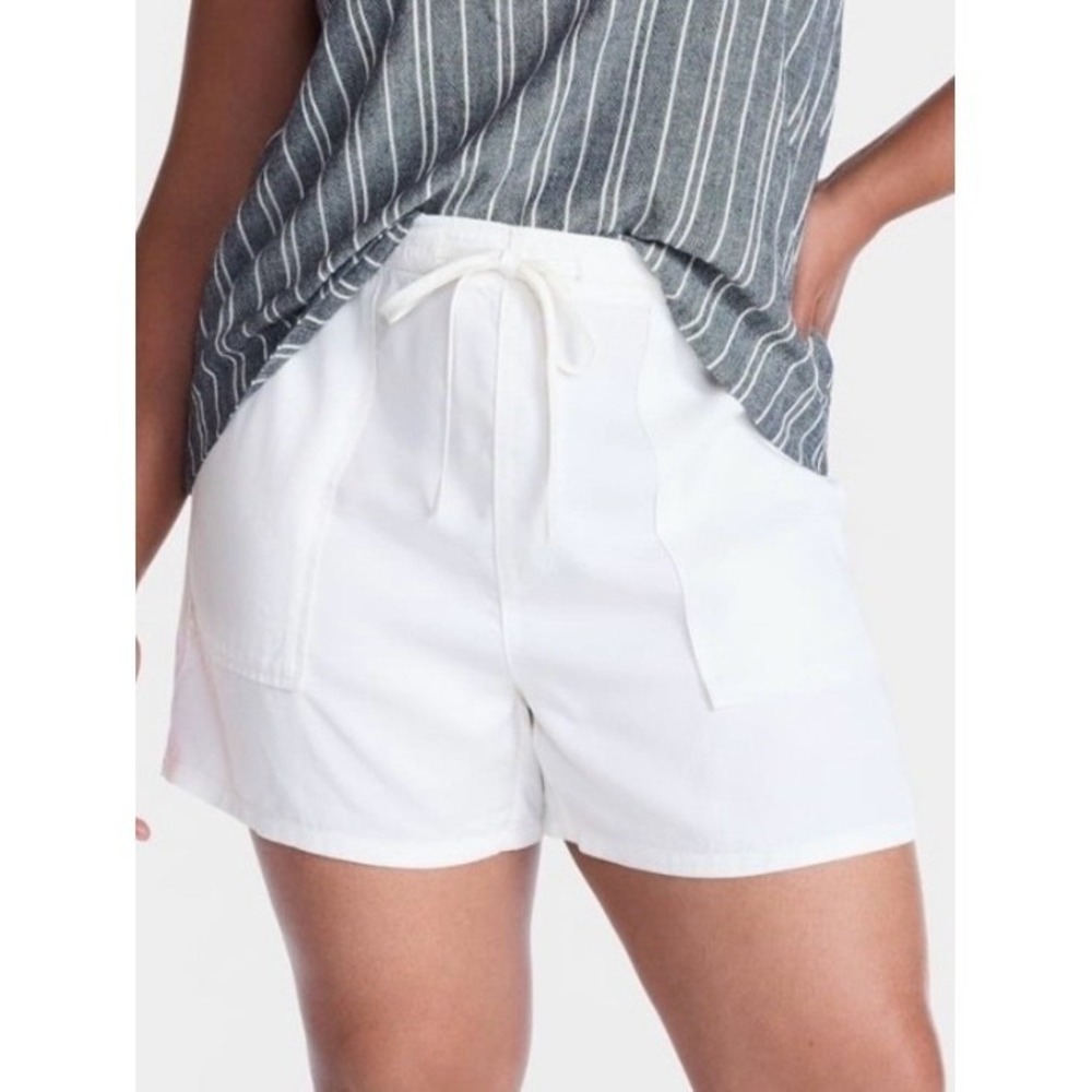 Time and Tru Soft Utility Shorts Winter White Women's XL